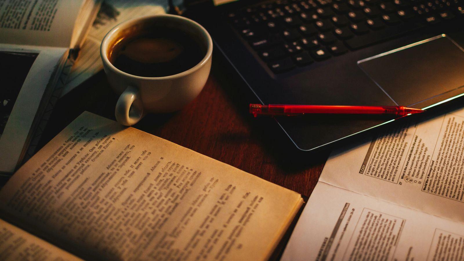 Hero background slide 1